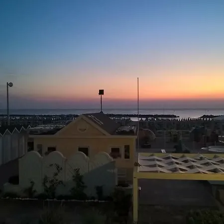 Via Dante 49/1 * Κατόλικα