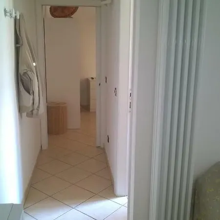 Via Dante 49/1 * Κατόλικα